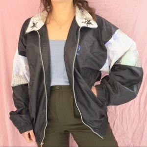 VTG 1990s track suit windbreaker lightweight jacket. Color block splatter print